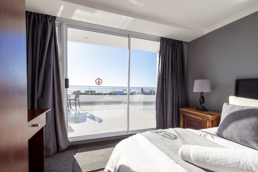 5 Bedroom Property for Sale in Jeffreys Bay Central Eastern Cape